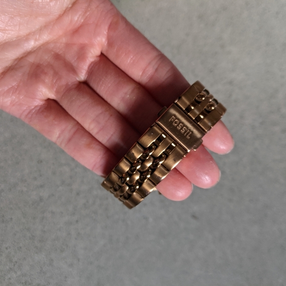 Fossil women's rose gold watch - Picture 3 of 8